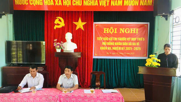 HỘI NGHỊ TIẾP XÚC CỬ TRI TẠI THÔN NƯỚC XUYÊN, XÃ BA VÌ