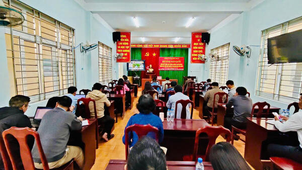 XÃ BA VÌ TỔ CHỨC ĐIỂM CẦU TRỰC TUYẾN HỘI NGHỊ TOÀN QUỐC. TỔNG KẾT CÔNG TÁC PHÒNG, CHỐNG THAM NHŨNG, LÃNG PHÍ, TIÊU CỰC NHIỆM KỲ ĐẠI HỘI XIII